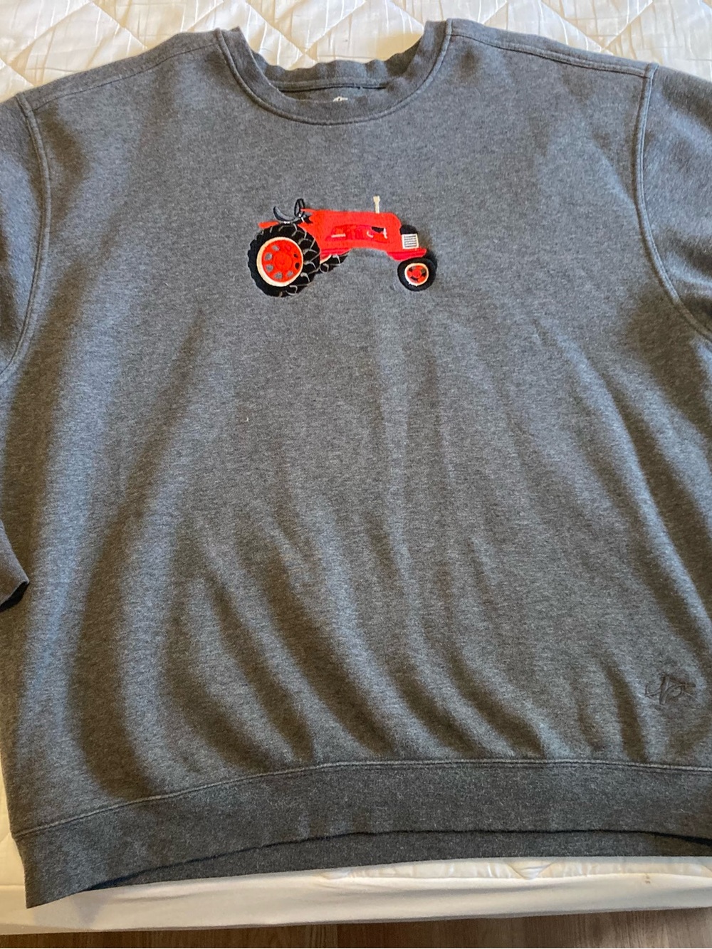 Men's Nordic Track Gray Crewneck Sweatshirt with Red Tractor Embroidery Size XL